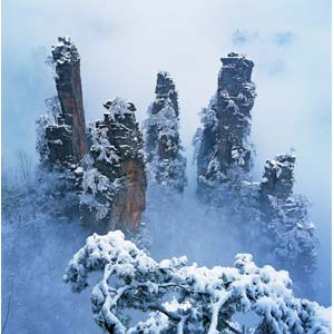 單獨成團O線：（張家界溫泉休閑線路）張家界、天子山、寶峰湖/黃龍洞、鳳凰古城 江埡溫泉/萬福溫泉 五日游